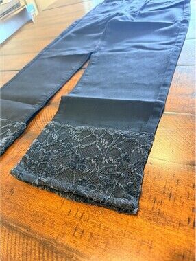 G by Giuliana Black Label The Straight Black Jeans Lace Hem Cropped Size 12